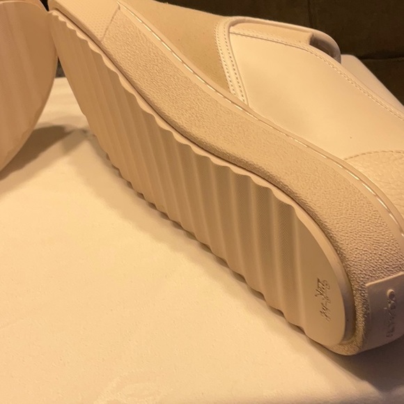 COACH TENNIS SHOES! Leather and suede! - Picture 4 of 5